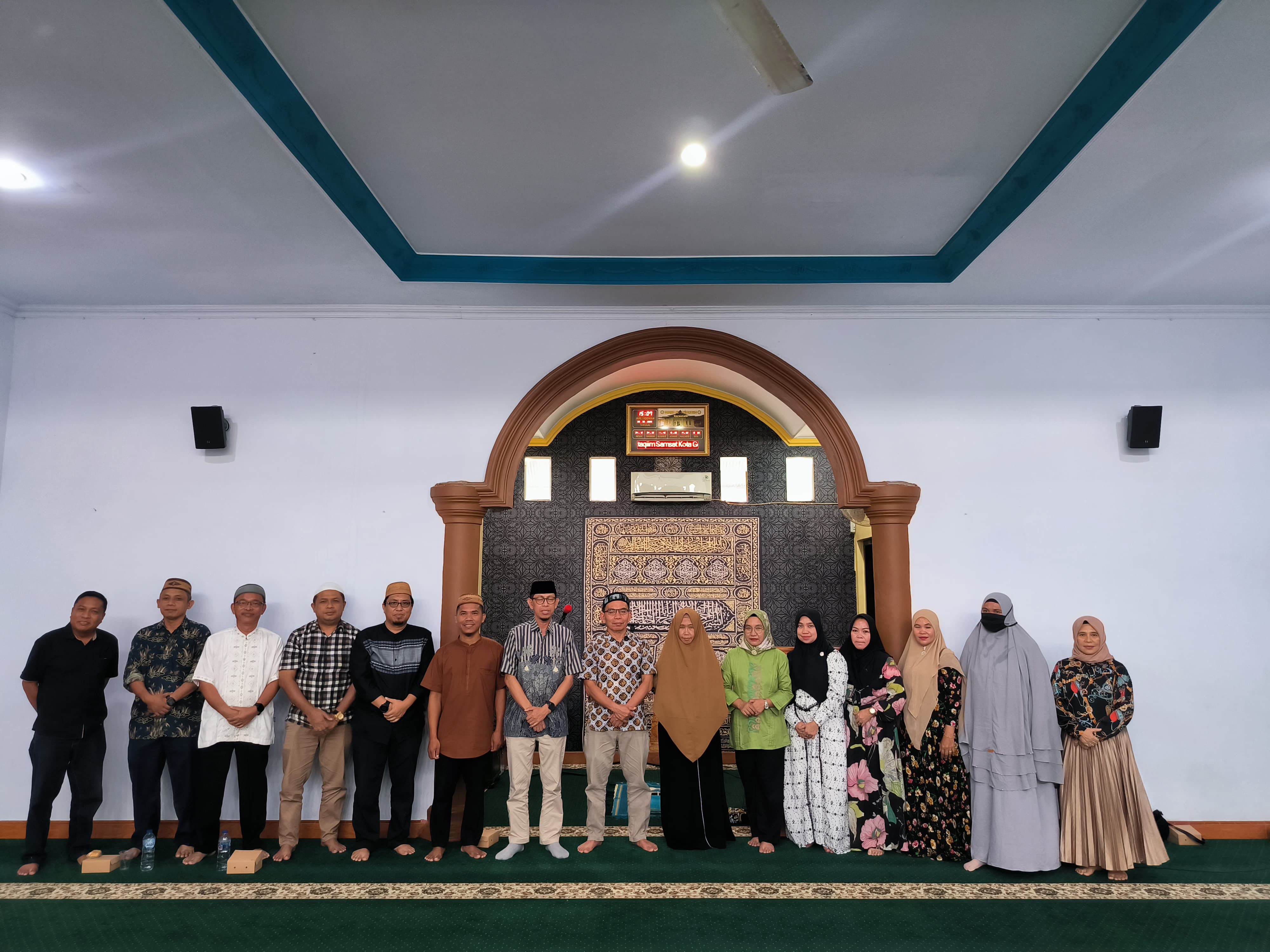 Kepala Badan Keuangan Provinsi Gorontalo Lepas Jemaah Calon Haji dengan Haru dan Doa Restu